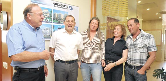 משפחת פרשקובסקי / צלם: תמר מצפי